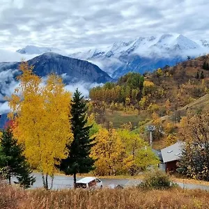 studio-uissan-pour-5-personnes-a-cote-des-pistes.hotels-rhonealpes.com/